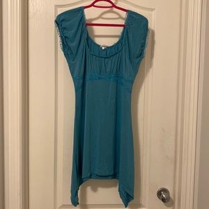 Teal top with long sides